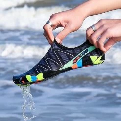 Nixnix - Waterschoenen - Maat 45 - Aquaschoenen - Strandschoenen - Antislip - Schoenen Voor Zwembaden En Strand - Volwassenen En Kinderen - Beschermt Tegen Grof Zand Scherpe Stenen En Dieren Onder Water - Unisex -Watersporten 1200x1200 194